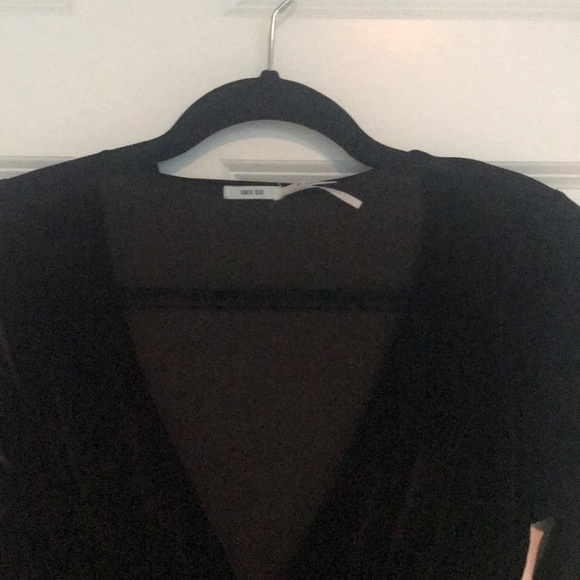 Velvet low cut mini dress - Picture 2 of 4